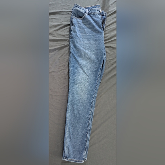 American Eagle Outfitters Denim - American Eagle Outfitters Super High Rise Jeggings